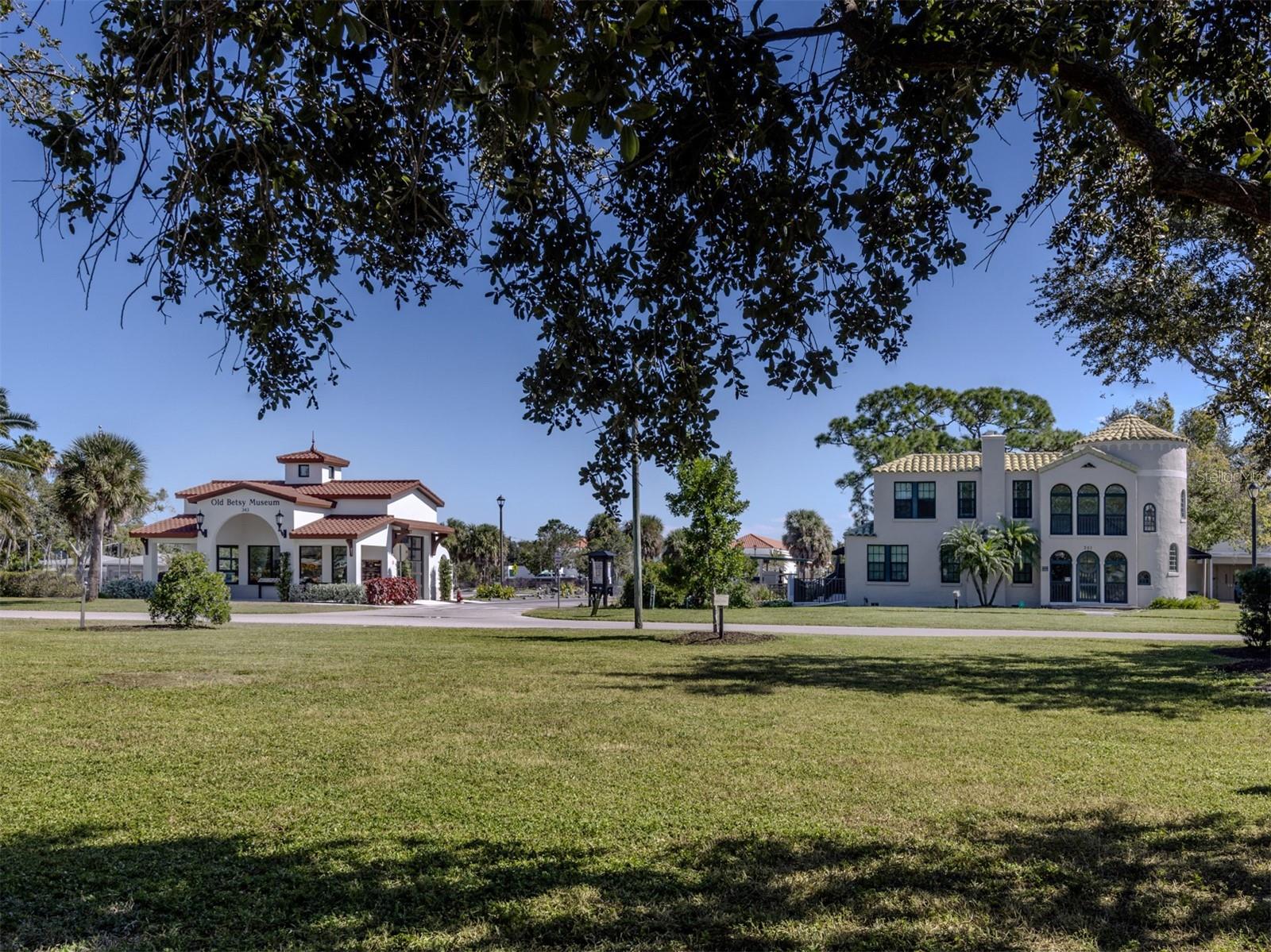 Image 40 of 56 For 332 Pensacola Road