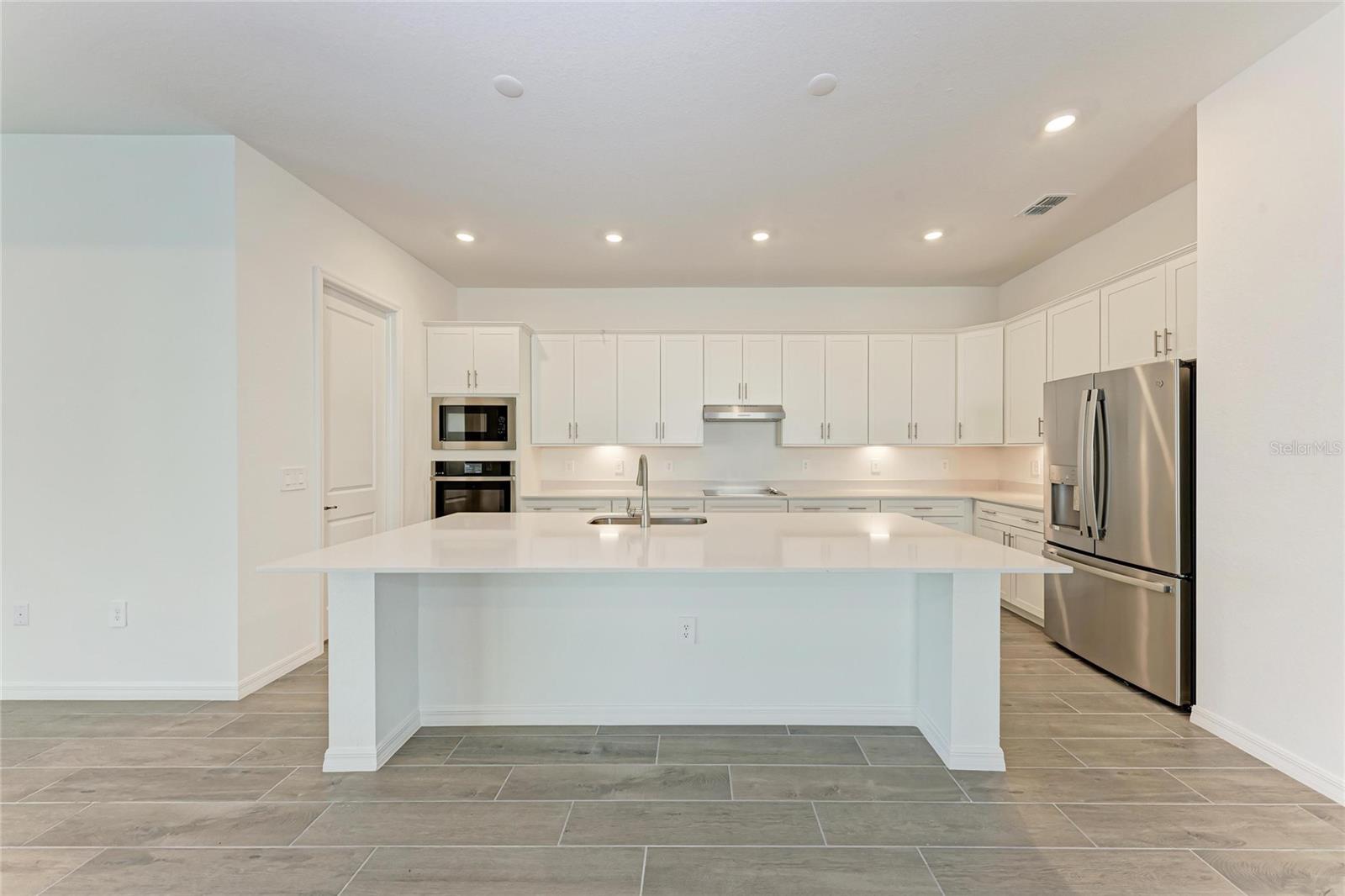 Image 6 of 66 For 13021 Tulum Loop