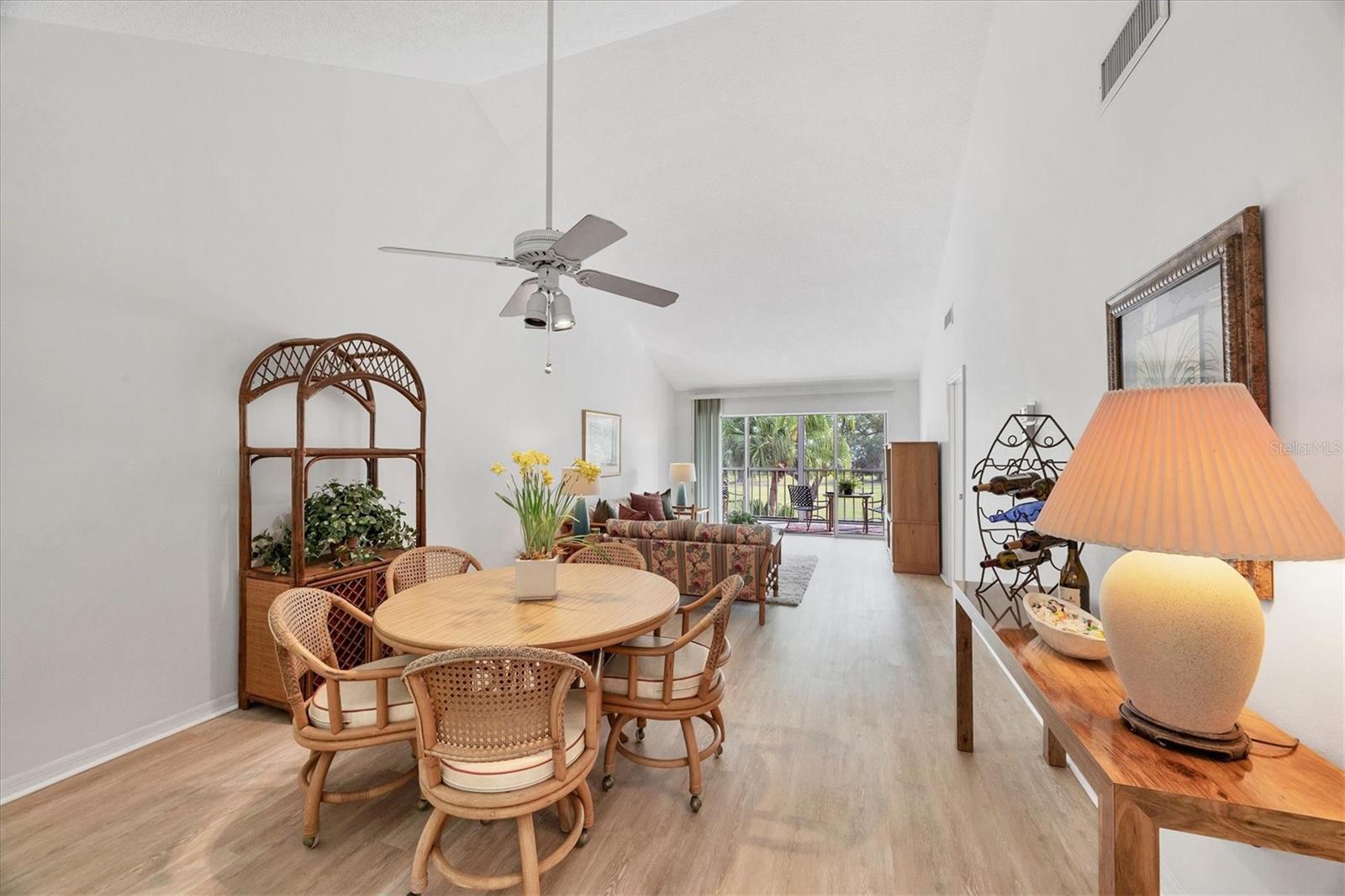 Image 12 of 51 For 454 Cerromar Road 275