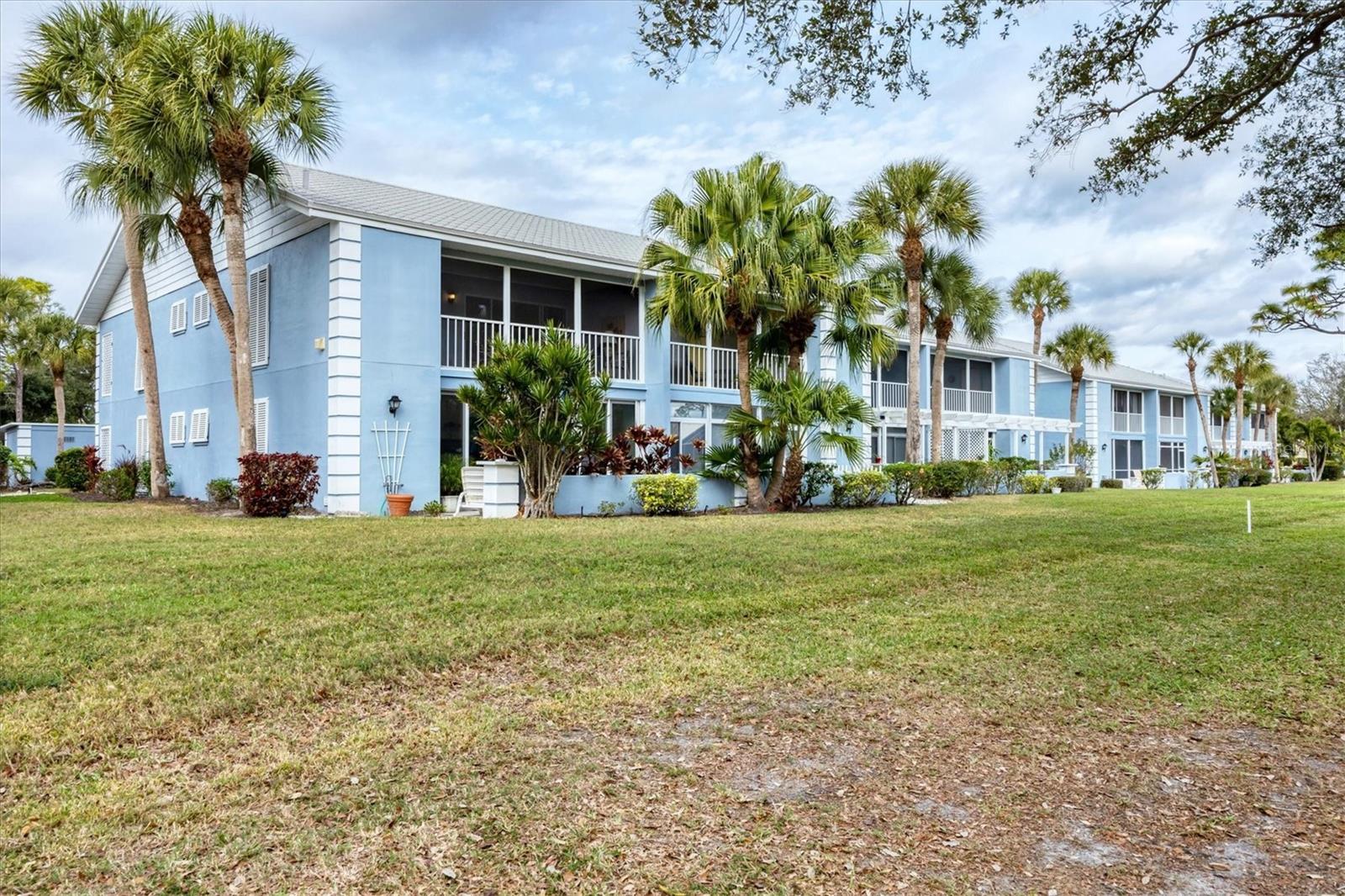 Image 26 of 51 For 454 Cerromar Road 275