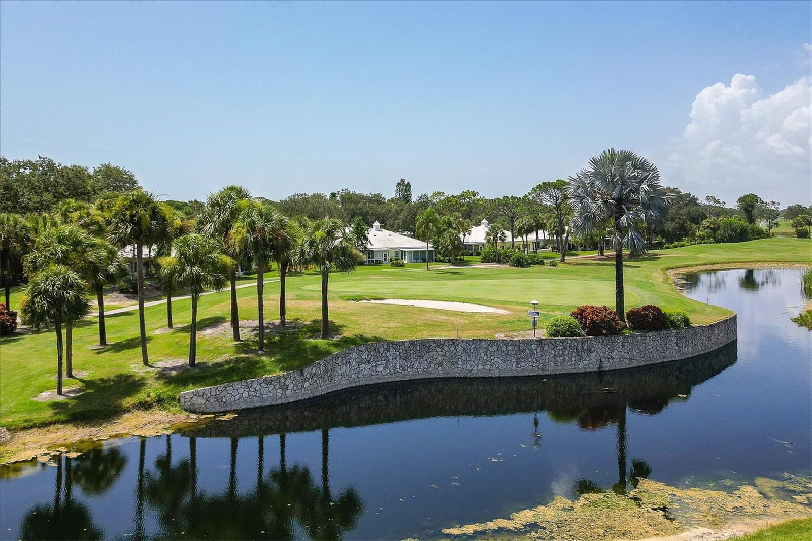 Image 43 of 51 For 454 Cerromar Road 275