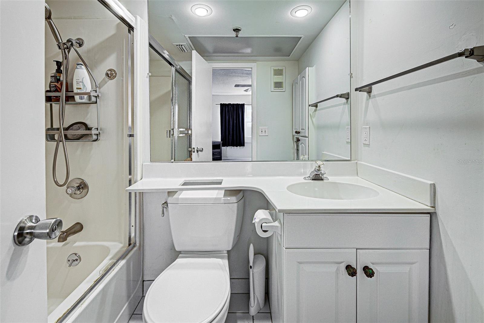 Image 27 of 30 For 244 Saint Augustine Avenue 204