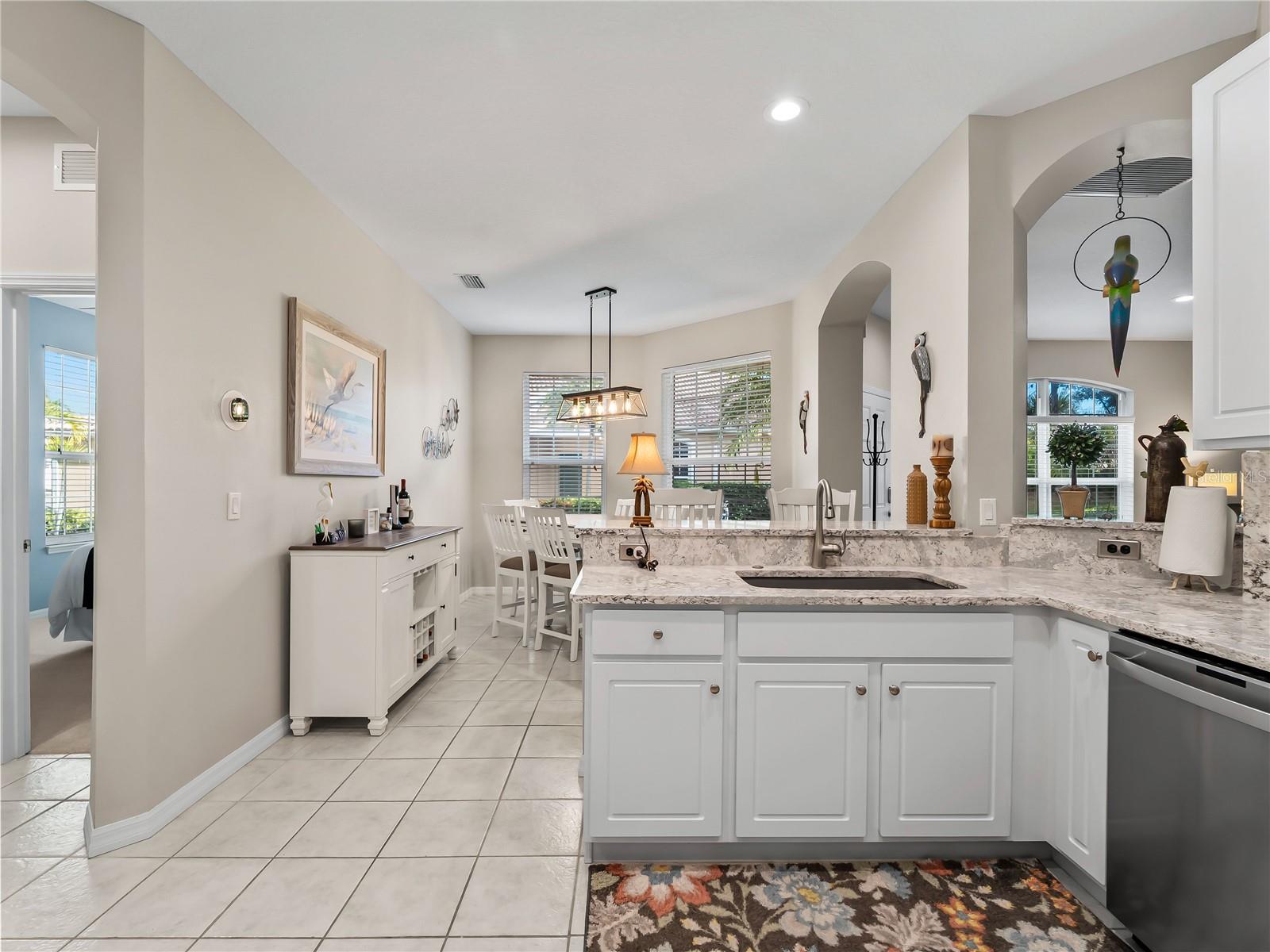 Image 11 of 36 For 4827 Whispering Oaks Drive