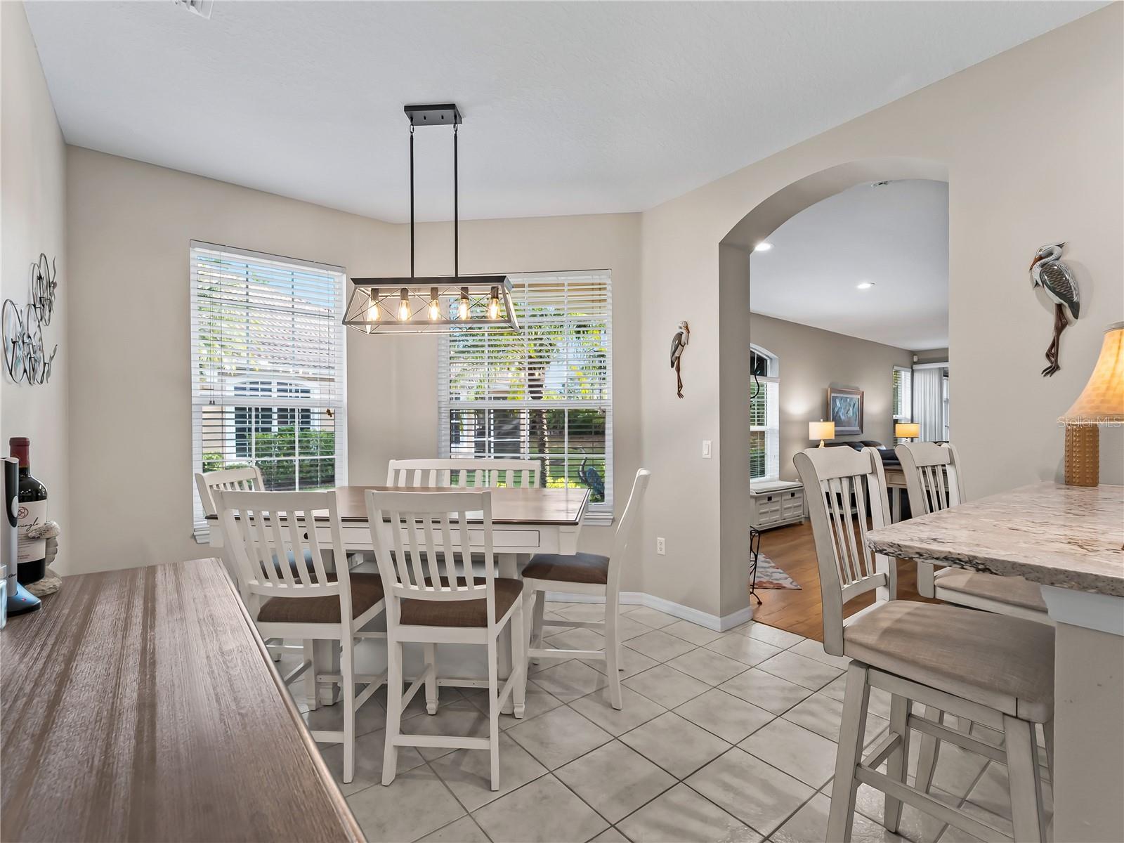 Image 12 of 36 For 4827 Whispering Oaks Drive