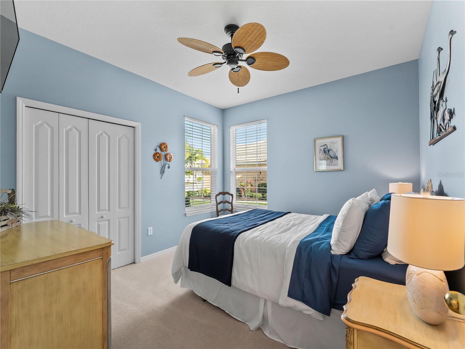 Image 16 of 36 For 4827 Whispering Oaks Drive