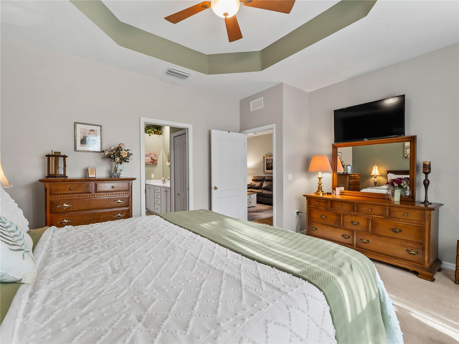 Image 22 of 36 For 4827 Whispering Oaks Drive