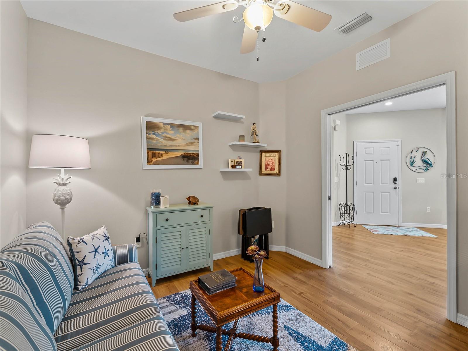 Image 27 of 36 For 4827 Whispering Oaks Drive