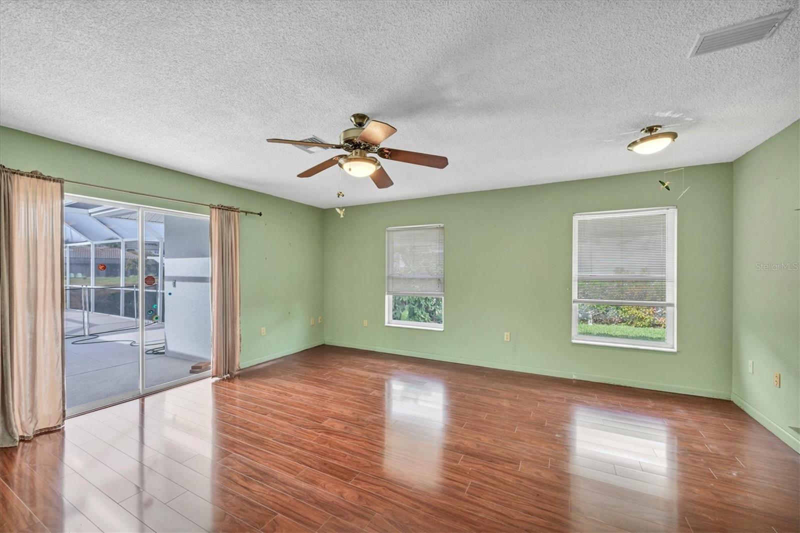 Image 28 of 40 For 1008 Beckley Circle