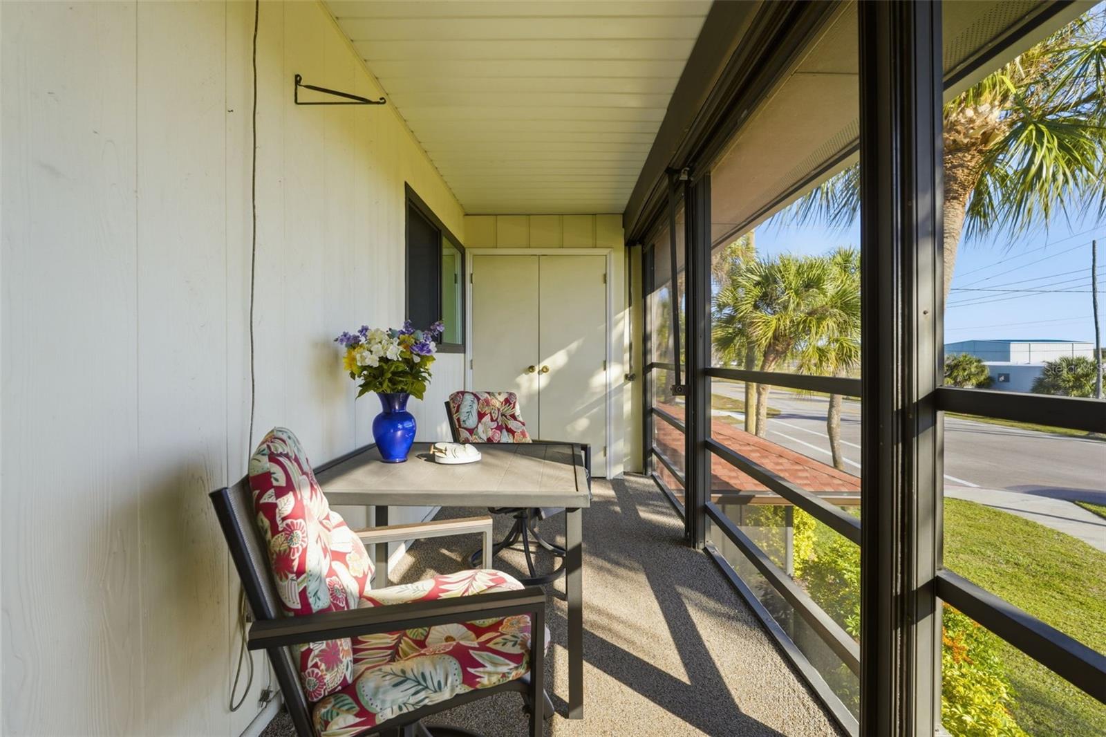 Image 17 of 100 For 461 Airport Avenue E 106