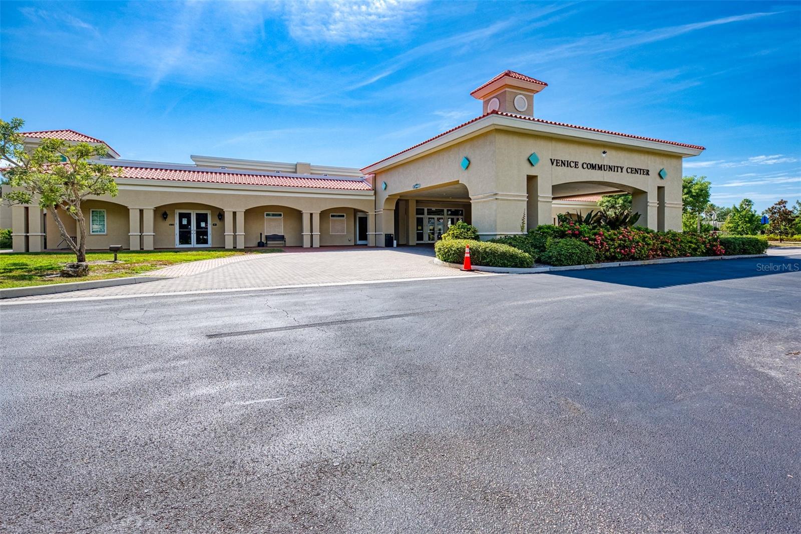 Image 45 of 100 For 461 Airport Avenue E 106