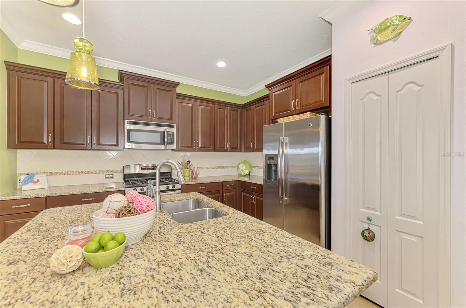 Image 19 of 93 For 11401 Okaloosa Drive