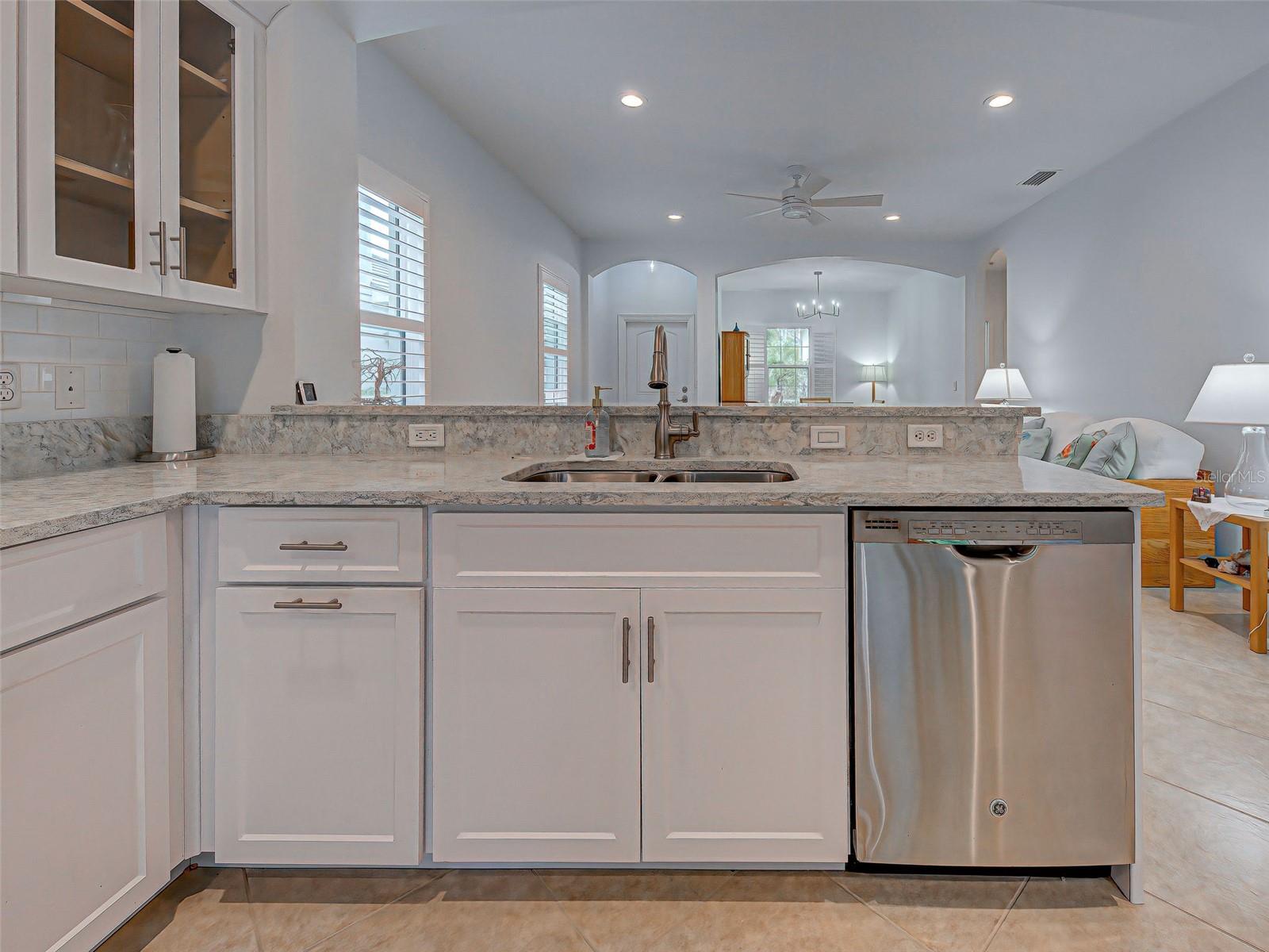 Image 13 of 44 For 12580 Sagewood Drive