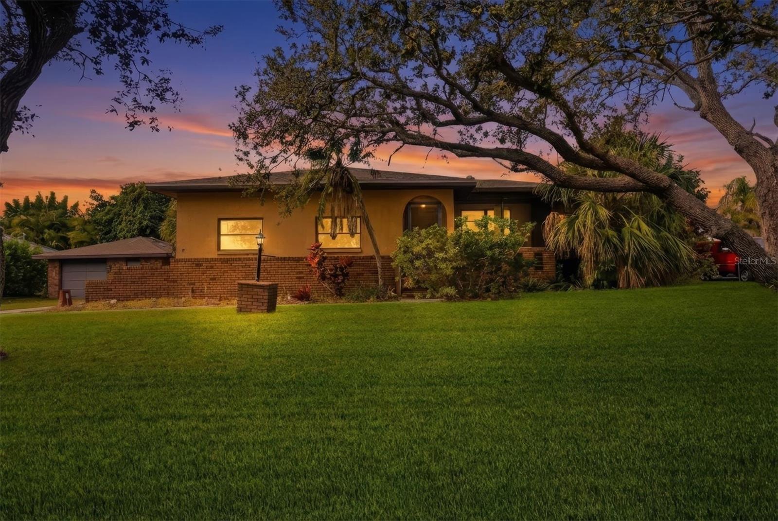 Image 2 of 31 For 1356 Yacht Club Drive