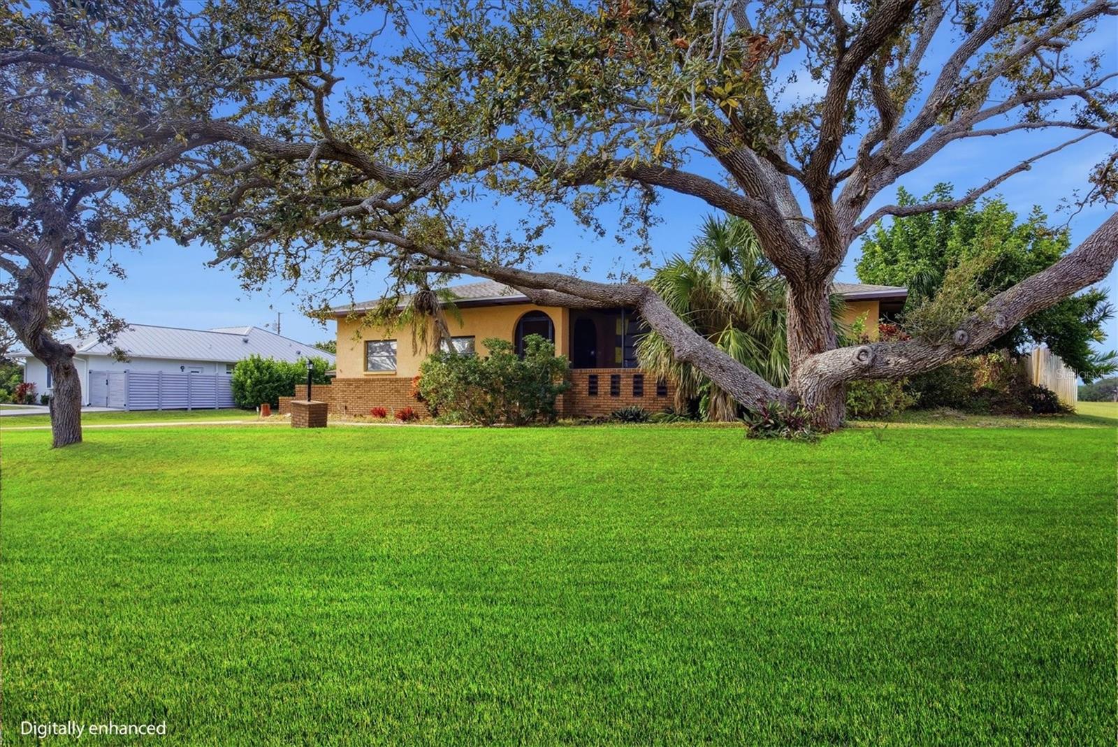 Image 5 of 31 For 1356 Yacht Club Drive