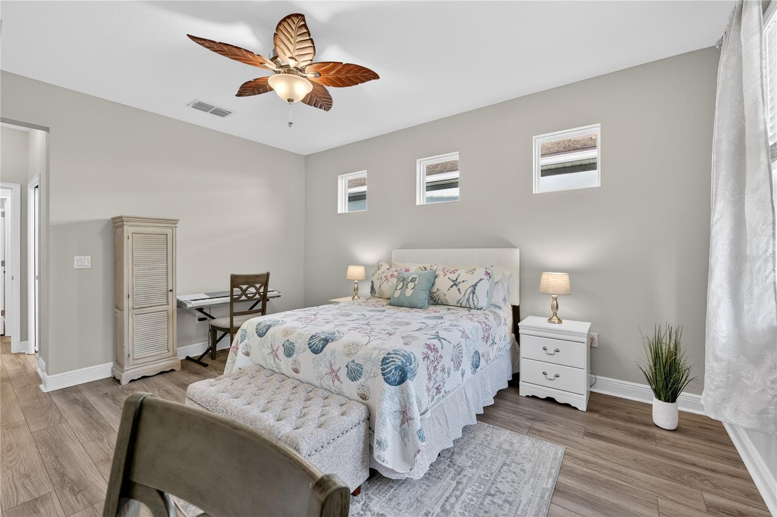 Image 14 of 31 For 11695 Alessandro Lane