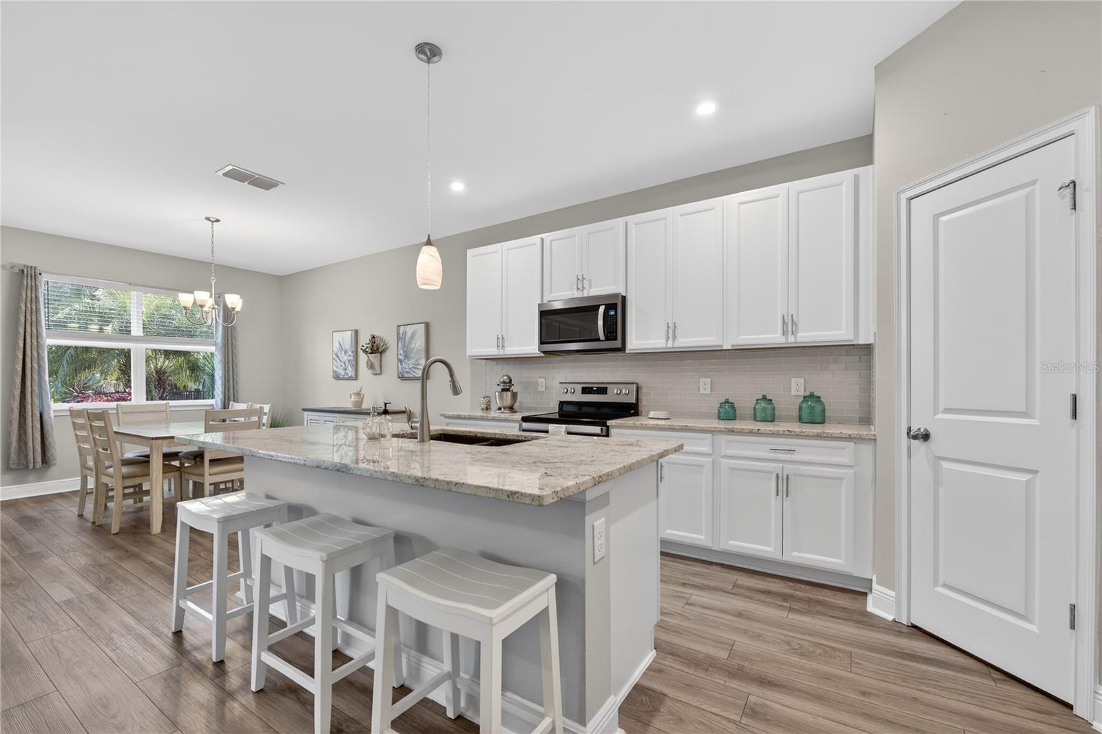 Image 5 of 31 For 11695 Alessandro Lane