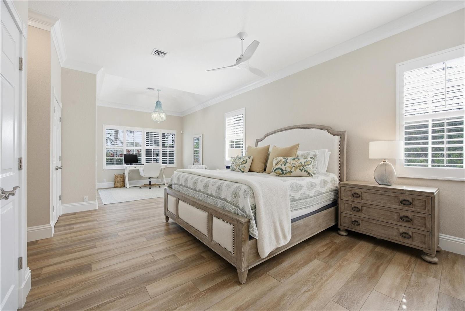 Image 18 of 70 For 403 Trenwick Lane