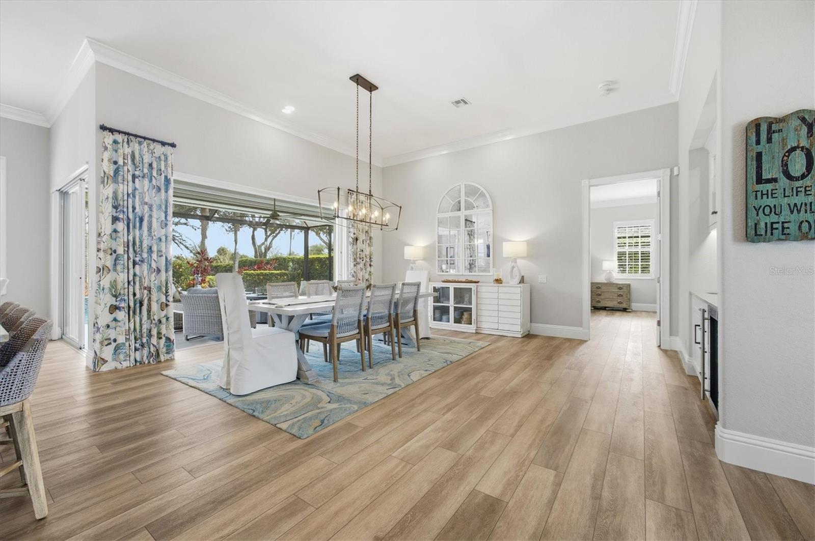 Image 9 of 70 For 403 Trenwick Lane