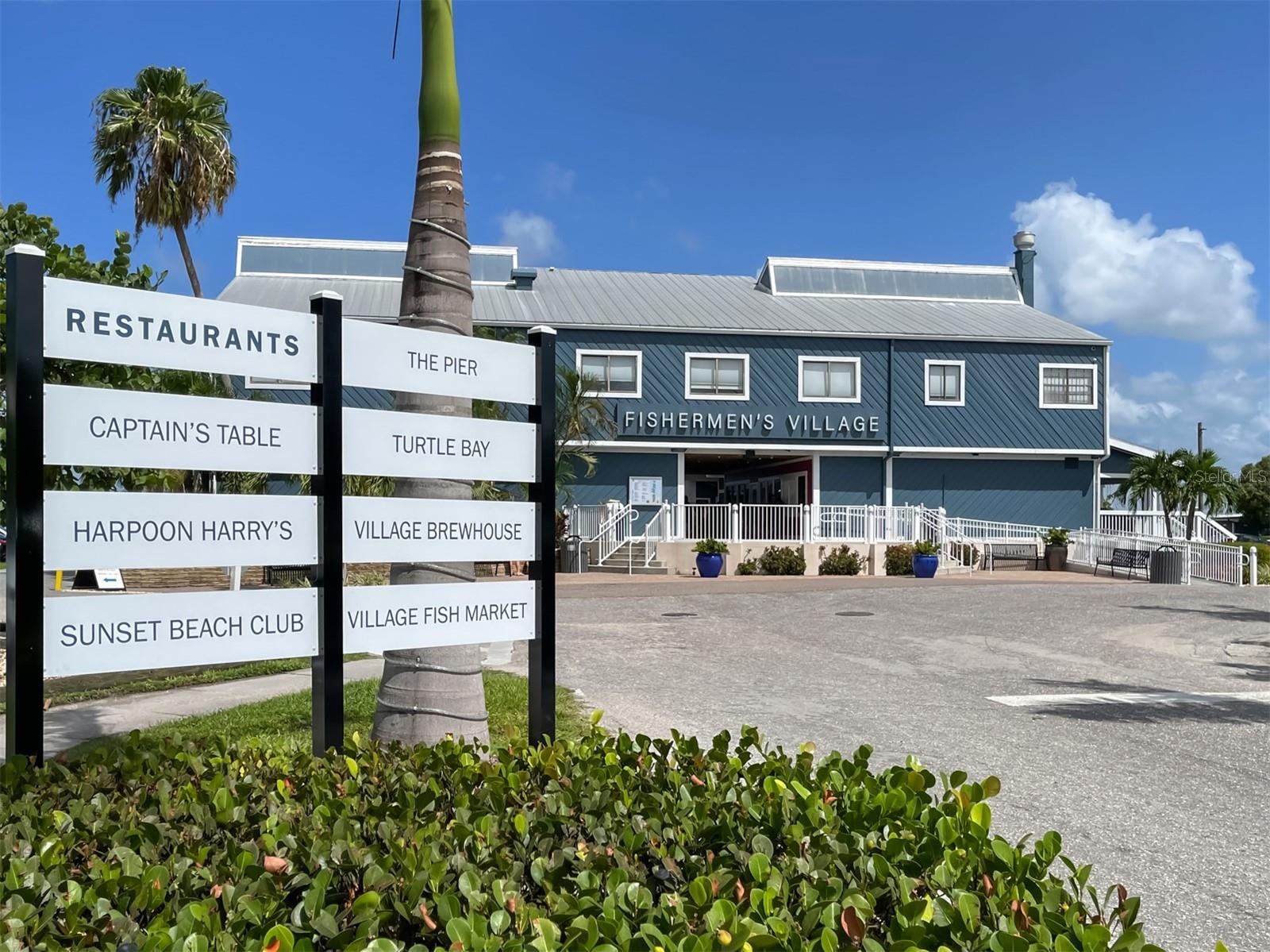 Image 29 of 45 For 17127 Cape Horn Boulevard