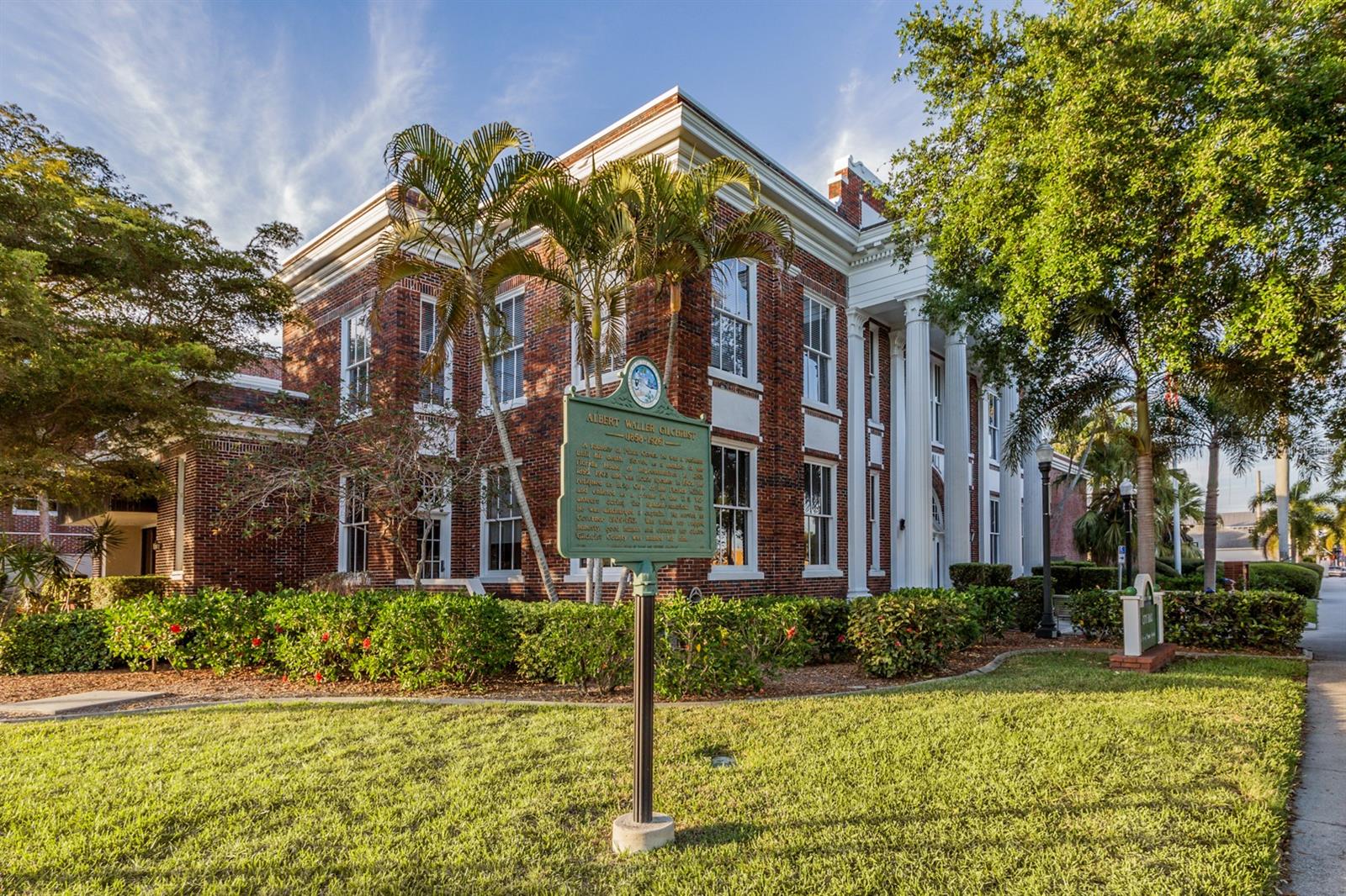 Image 41 of 45 For 17127 Cape Horn Boulevard