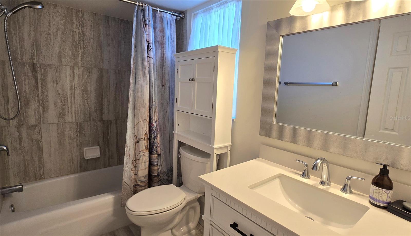 Image 30 of 37 For 245 Center Road 104