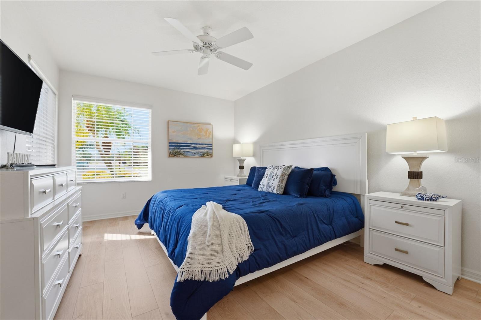 Image 16 of 23 For 213 Venice Palms Boulevard