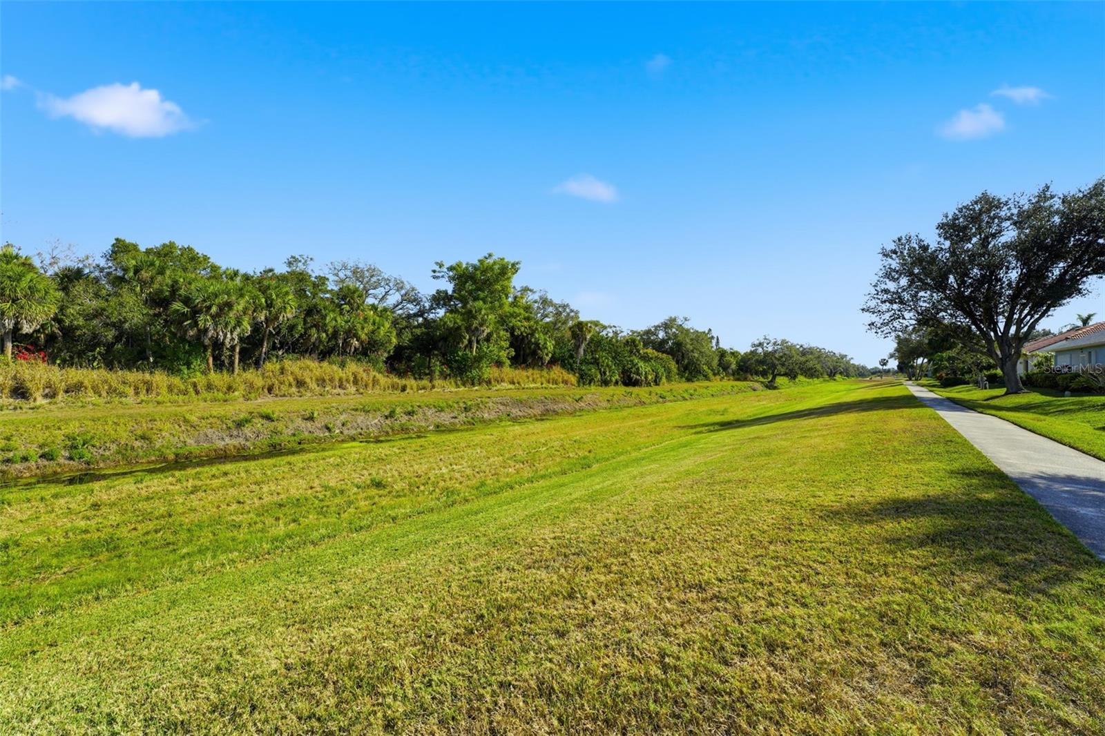 Image 21 of 23 For 213 Venice Palms Boulevard