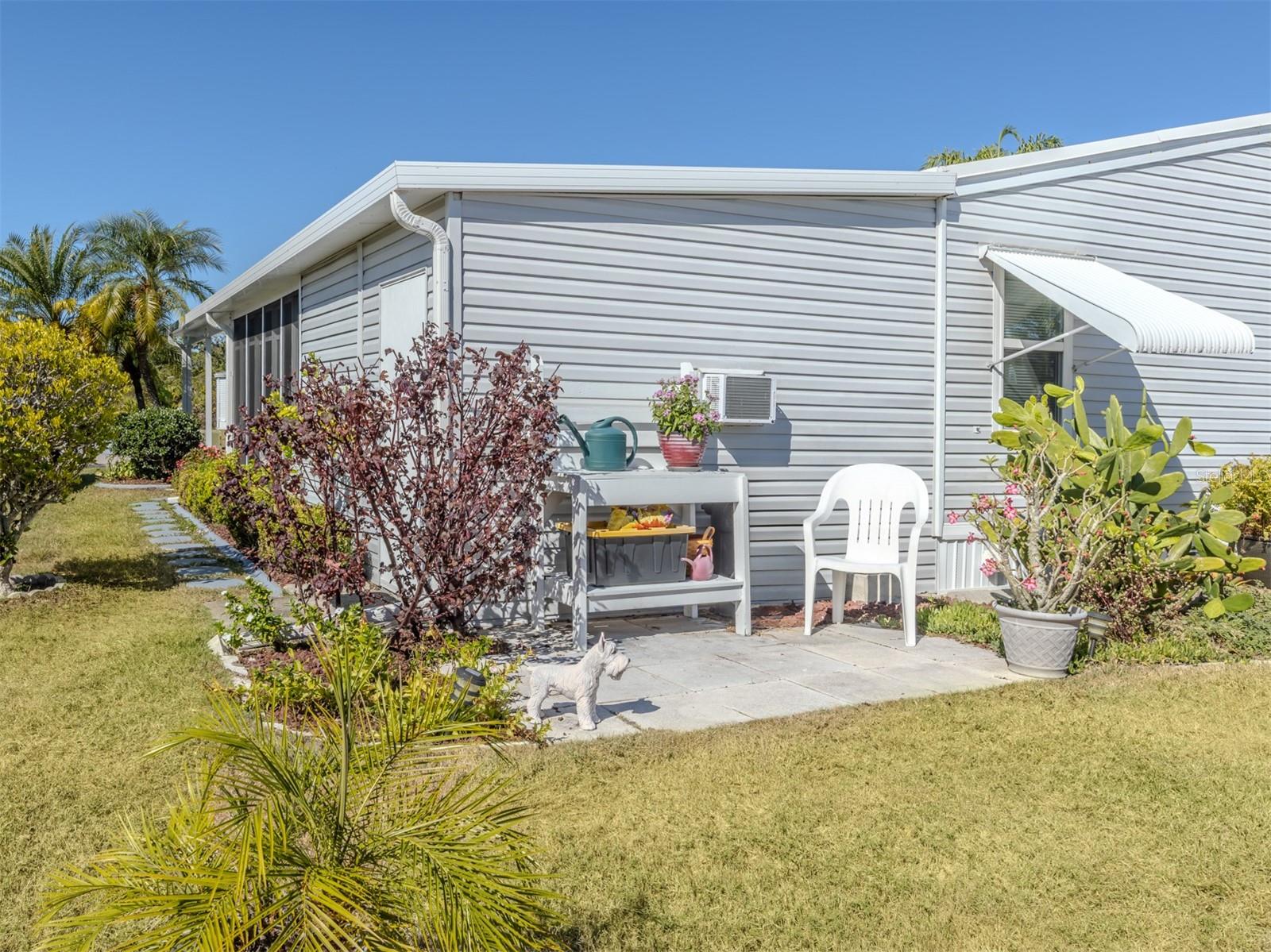 Image 5 of 64 For 579 Portside Drive