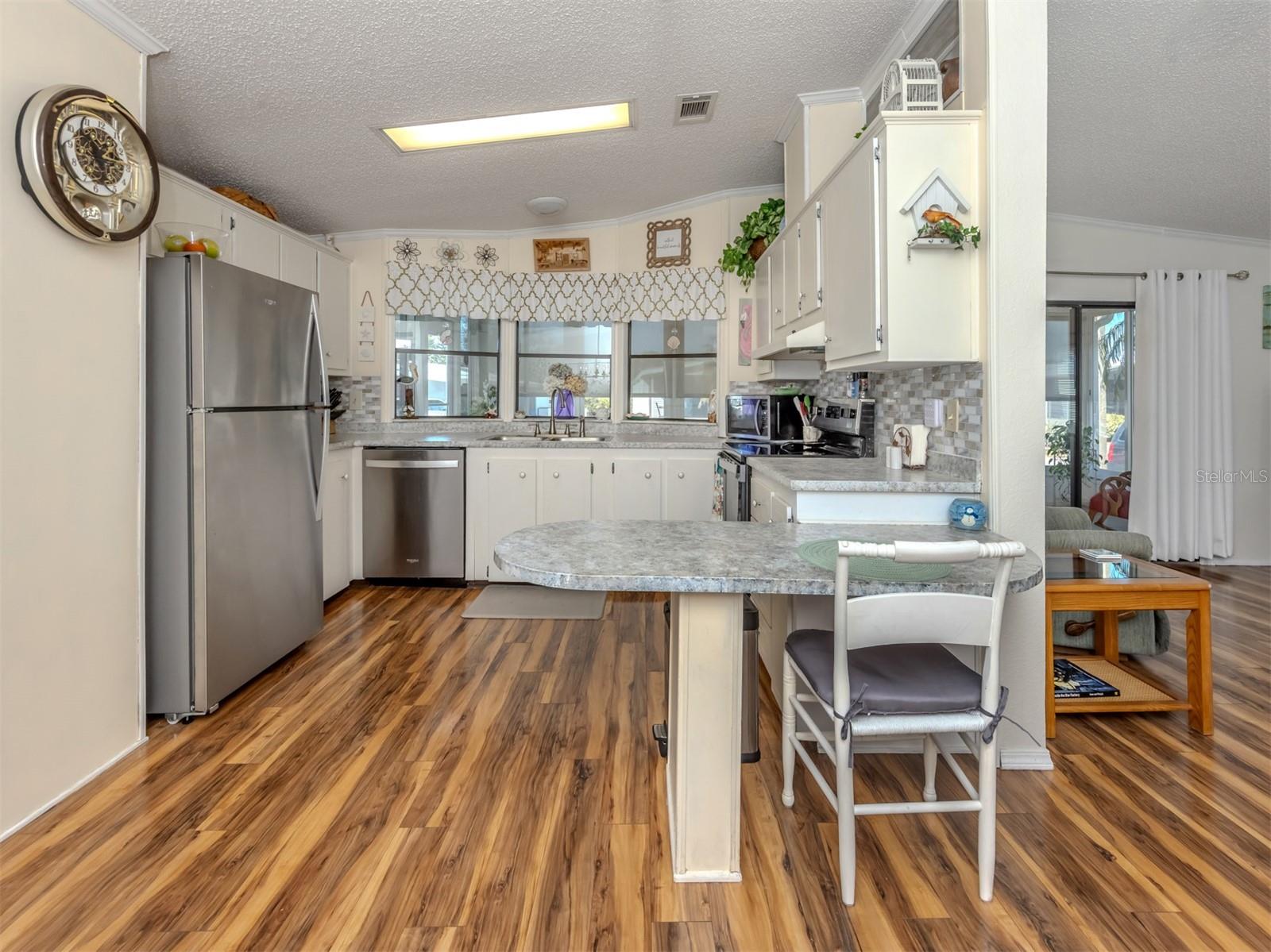 Image 9 of 64 For 579 Portside Drive