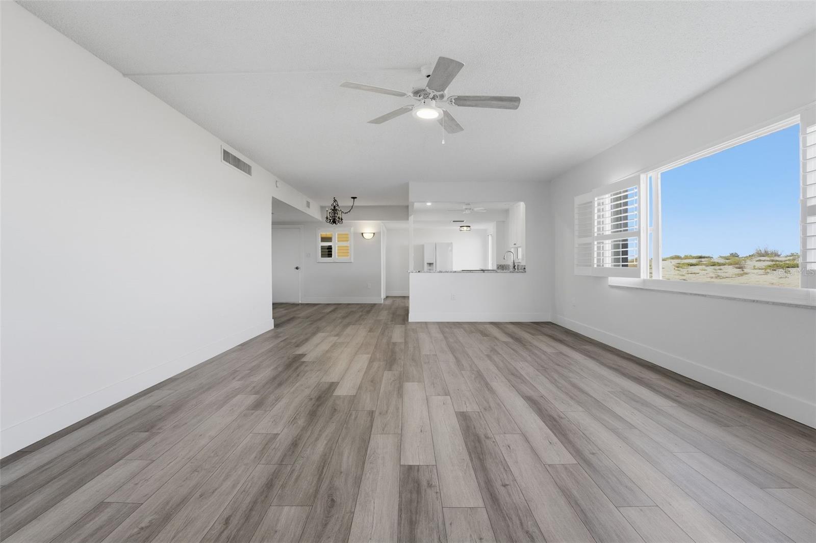 Image 15 of 75 For 1150 Tarpon Center Drive 1-a