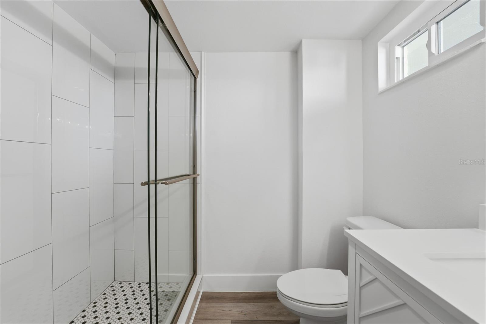 Image 23 of 75 For 1150 Tarpon Center Drive 1-a