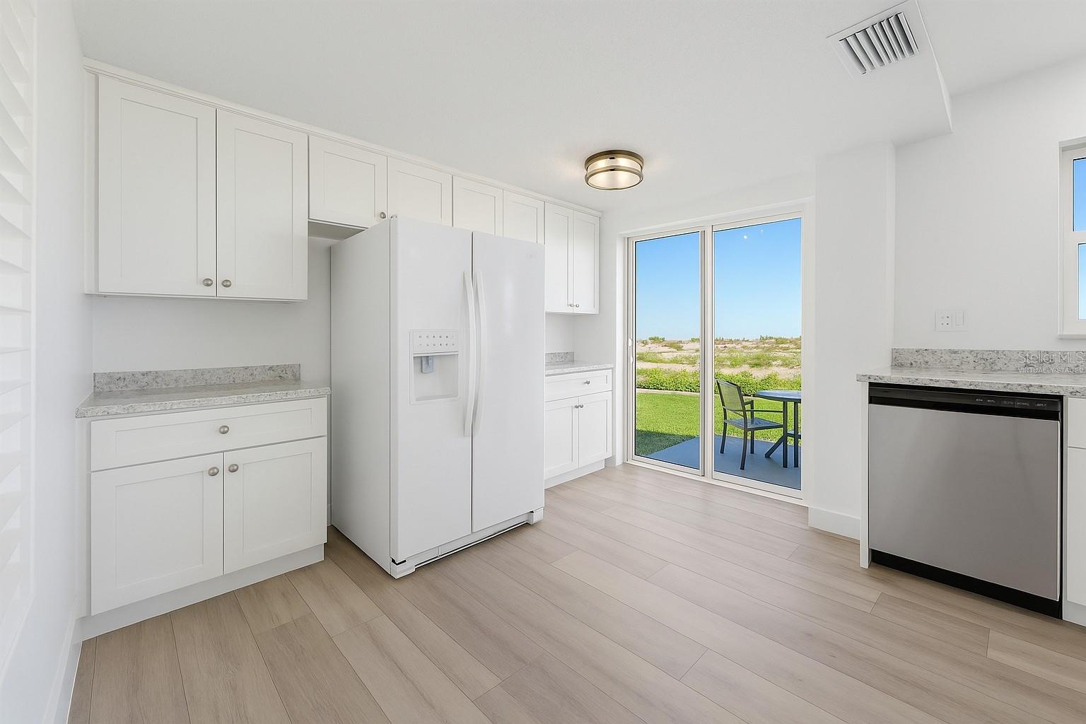 Image 4 of 75 For 1150 Tarpon Center Drive 1-a