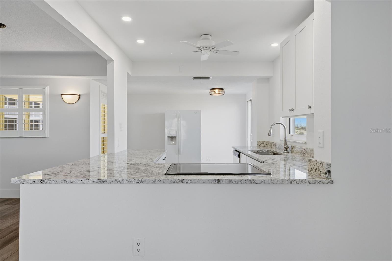 Image 8 of 75 For 1150 Tarpon Center Drive 1-a