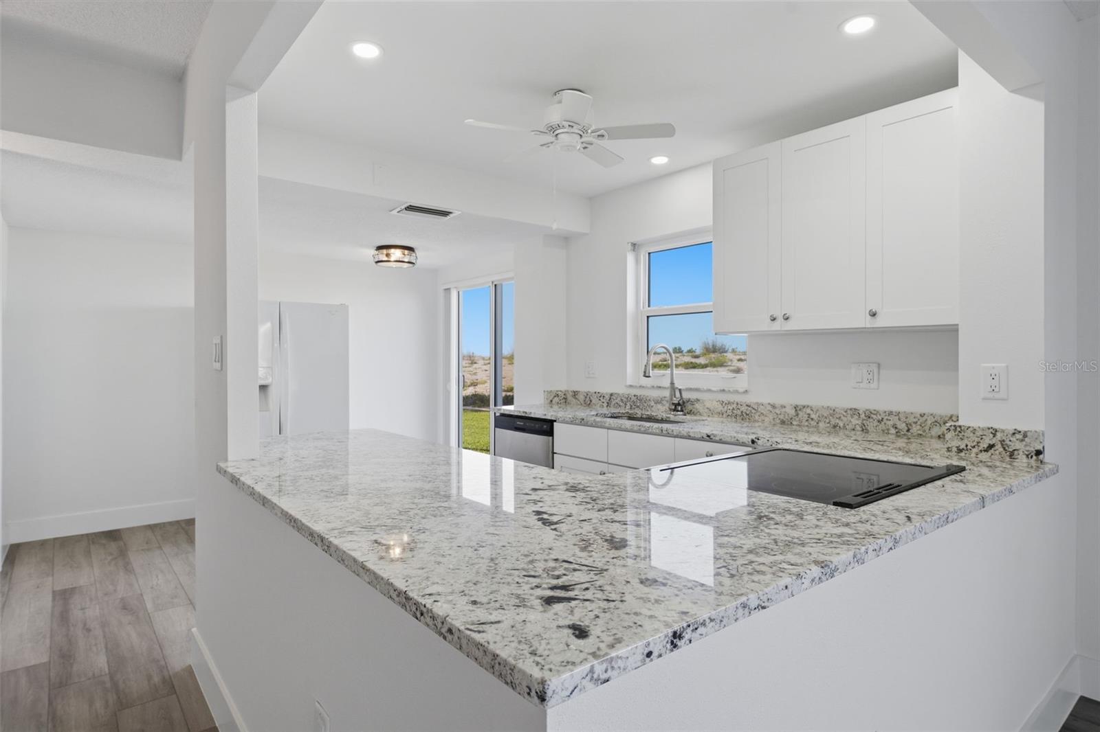 Image 9 of 75 For 1150 Tarpon Center Drive 1-a