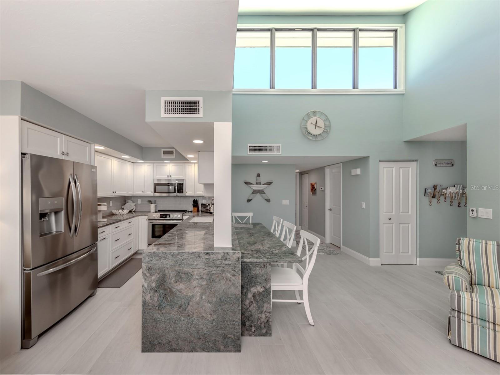 Image 13 of 58 For 1555 Tarpon Center Drive 247