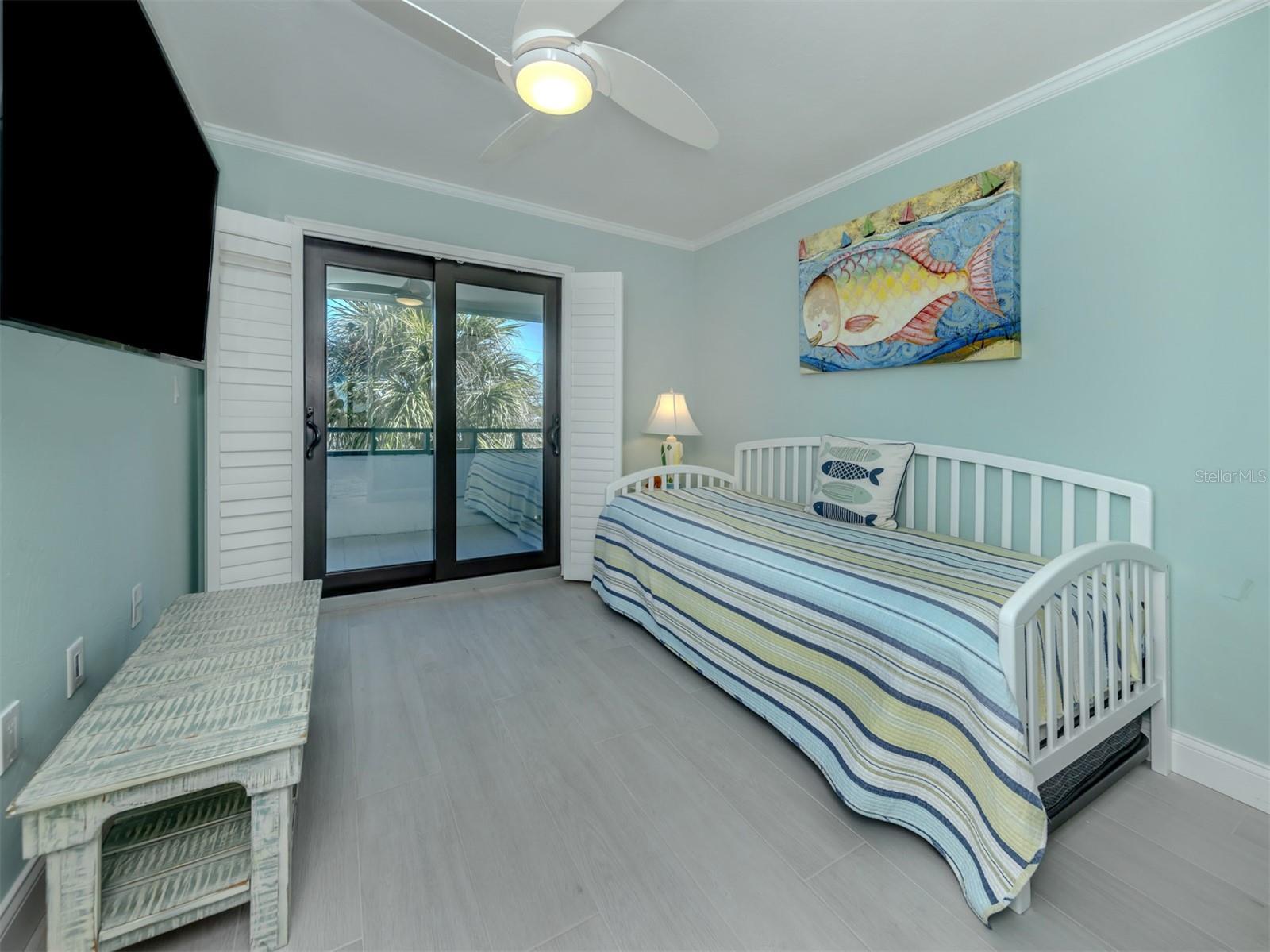 Image 22 of 58 For 1555 Tarpon Center Drive 247