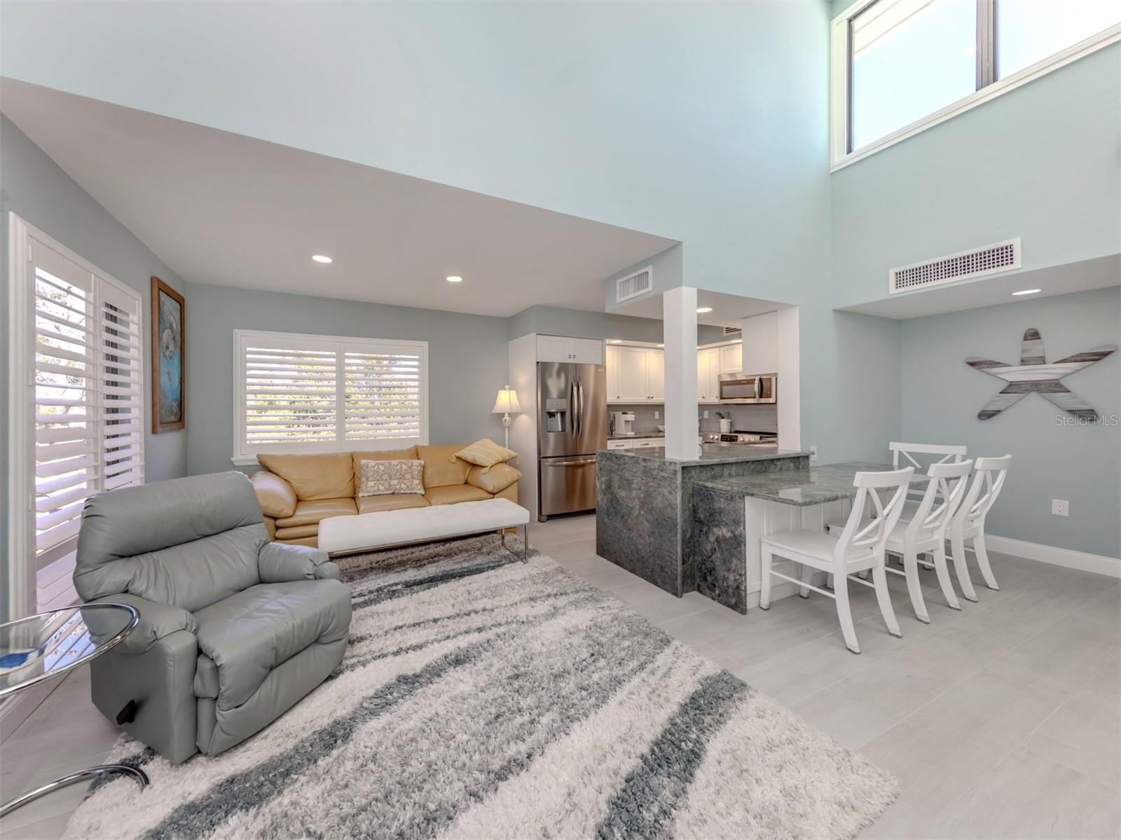 Image 8 of 58 For 1555 Tarpon Center Drive 247