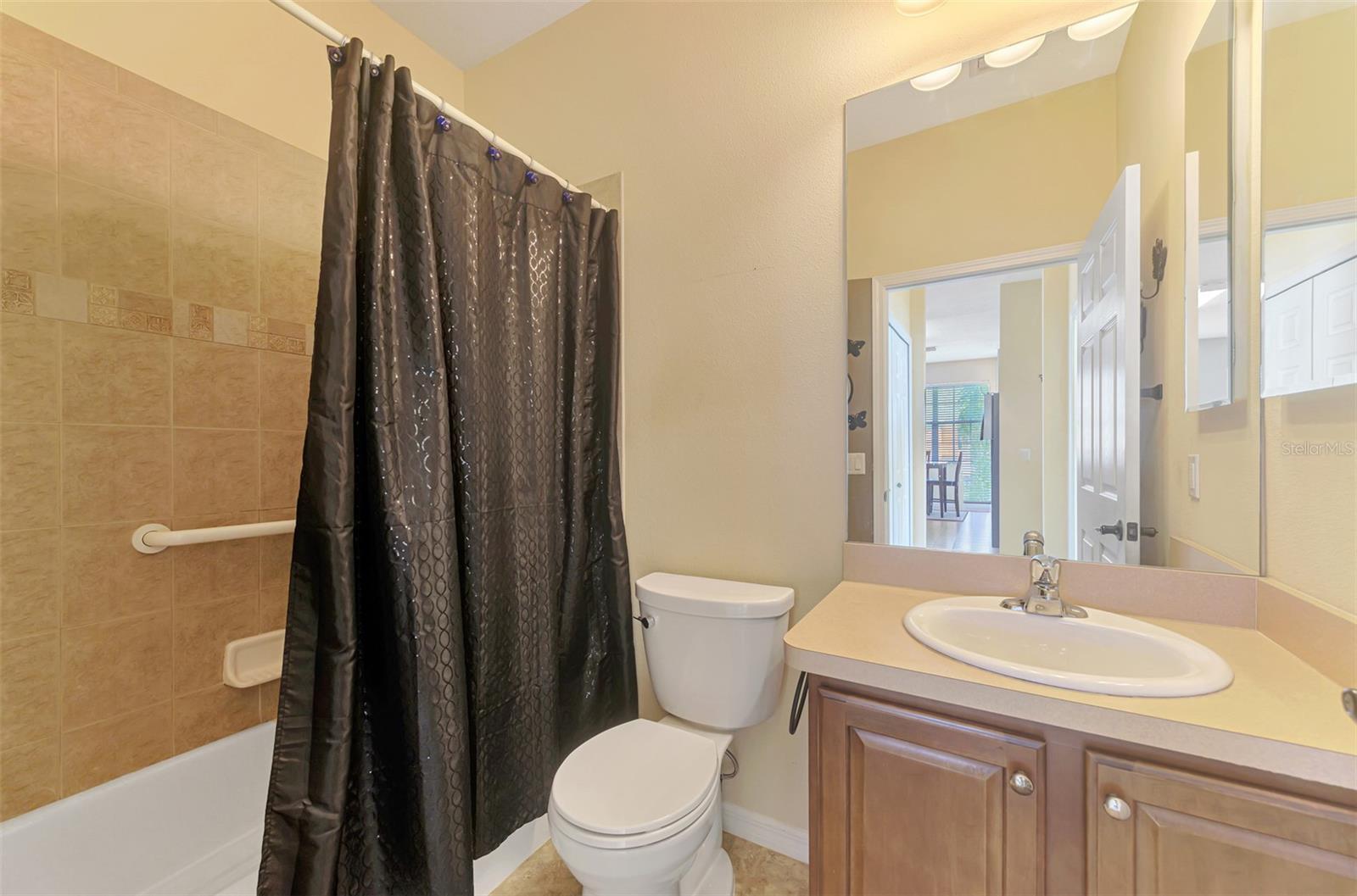 Image 35 of 48 For 5316 Mang Place 1302