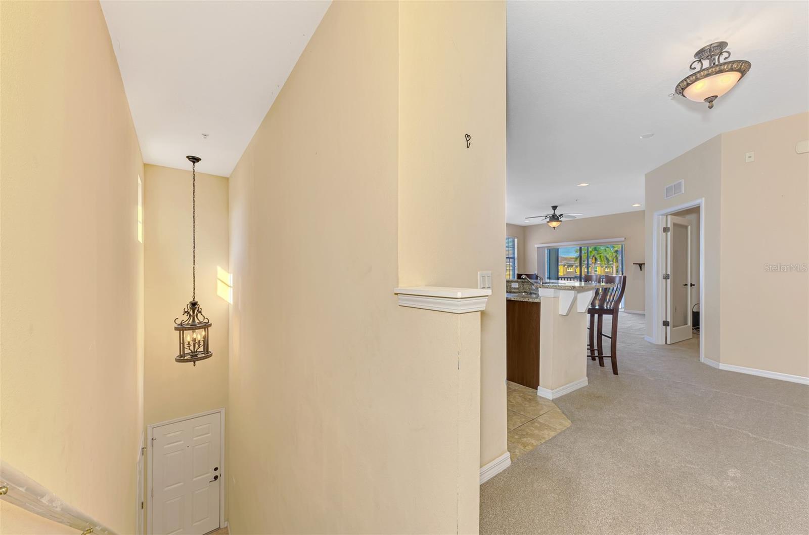 Image 7 of 48 For 5316 Mang Place 1302