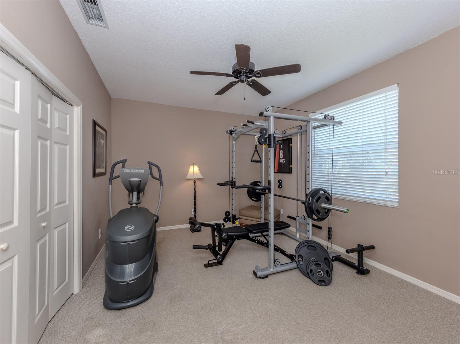 Image 17 of 63 For 853 Hillcrest Drive