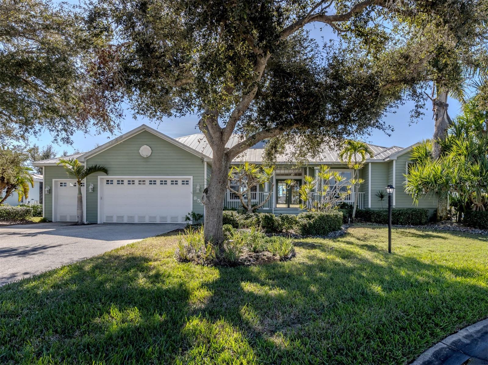 Image 2 of 63 For 853 Hillcrest Drive