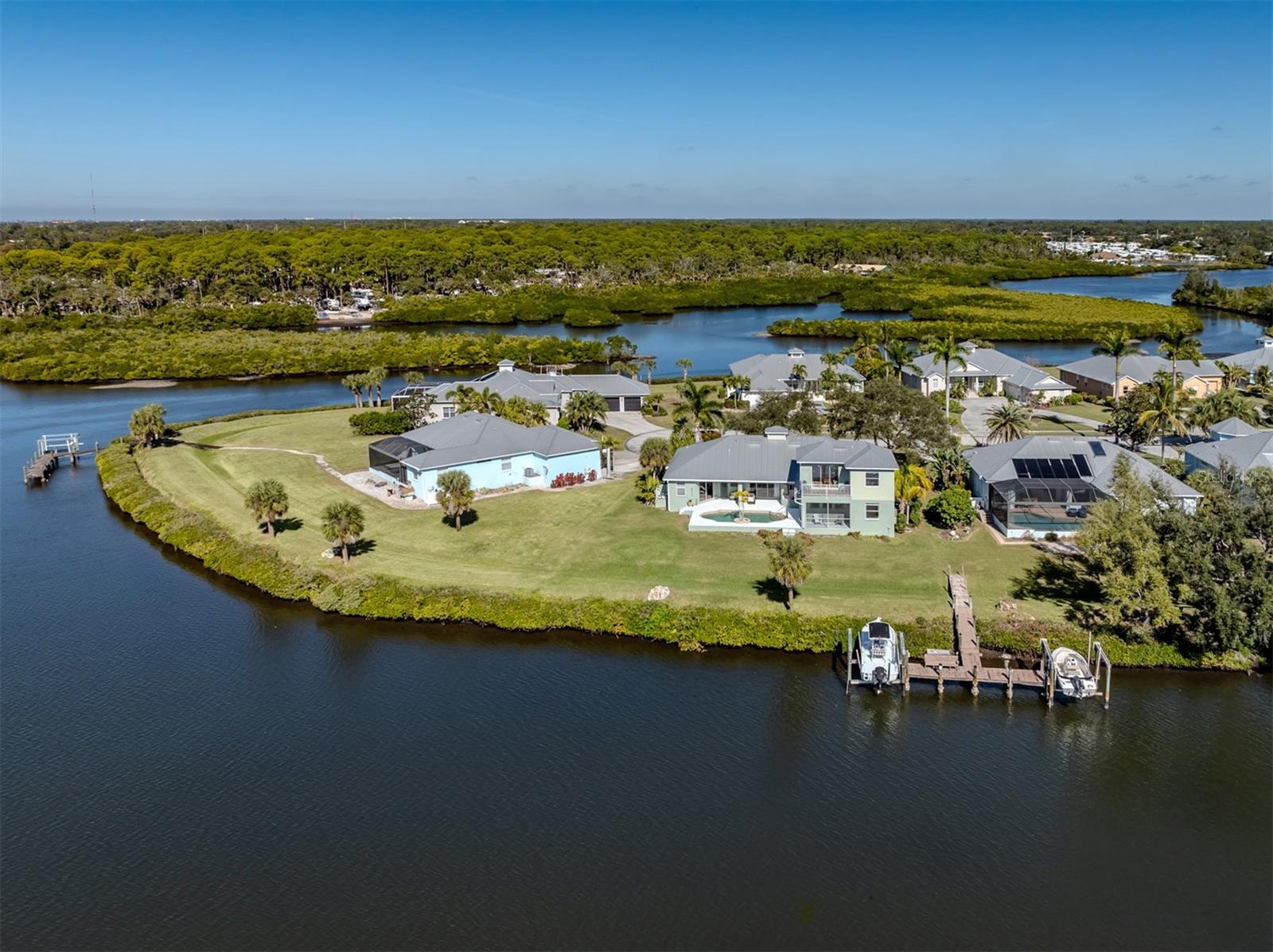 Image 32 of 63 For 853 Hillcrest Drive