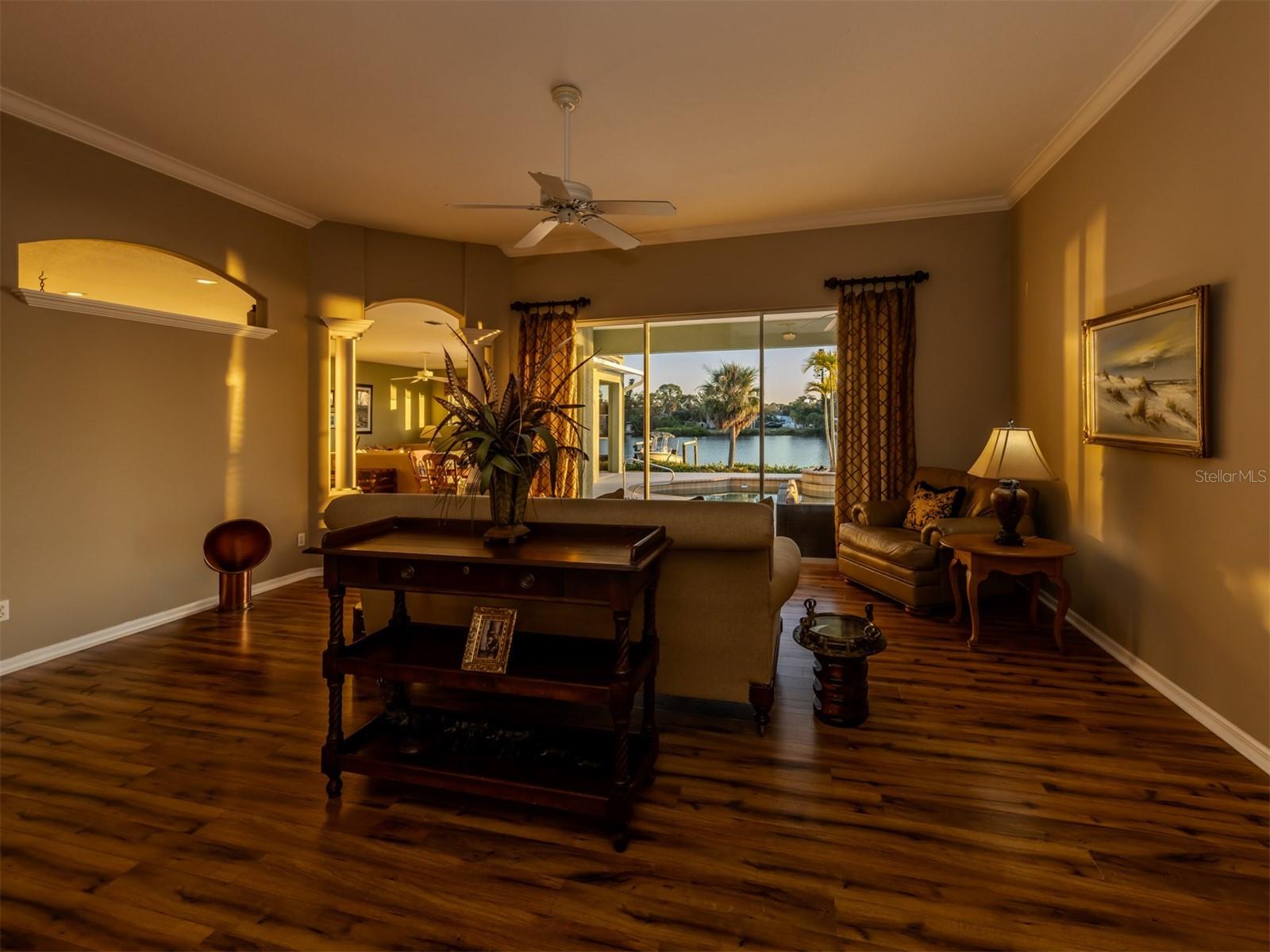 Image 36 of 63 For 853 Hillcrest Drive