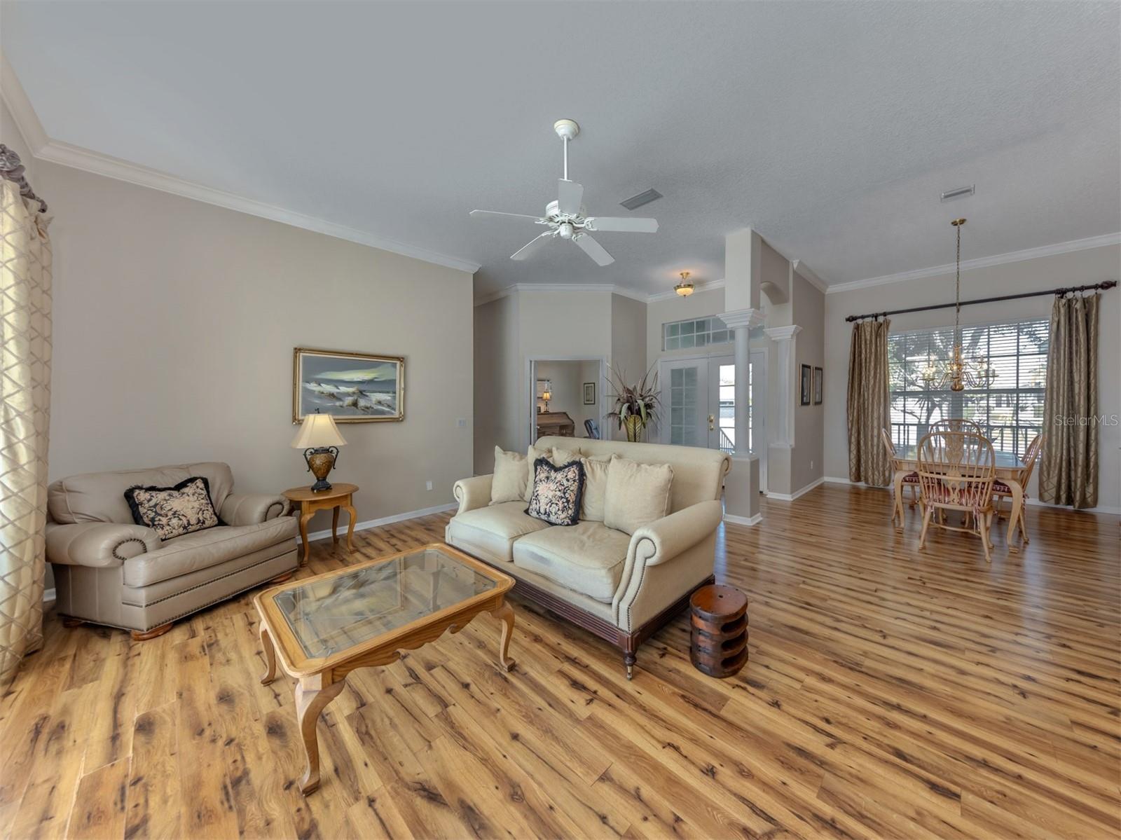 Image 5 of 63 For 853 Hillcrest Drive