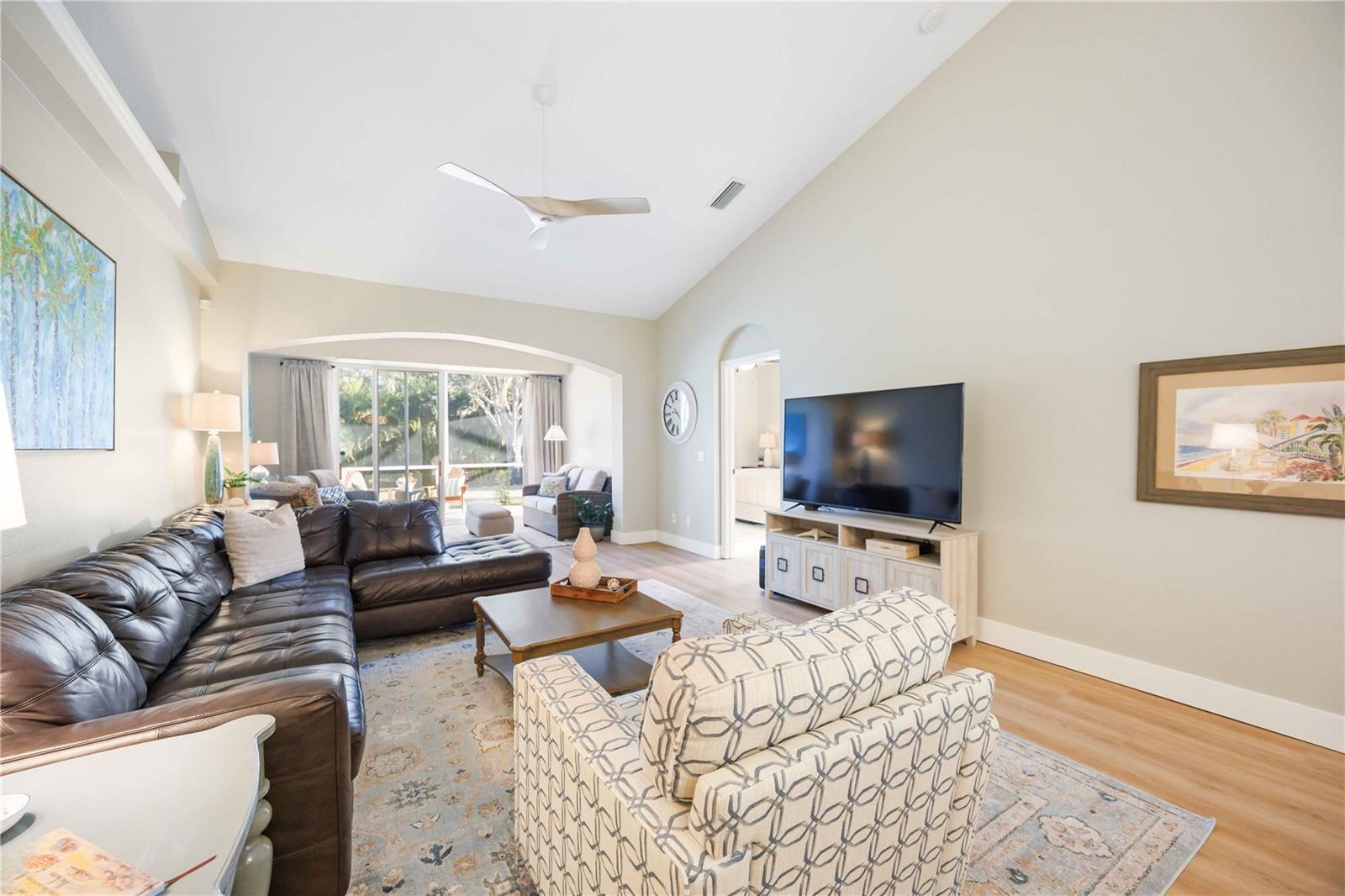 Image 16 of 50 For 760 Tartan Drive 760