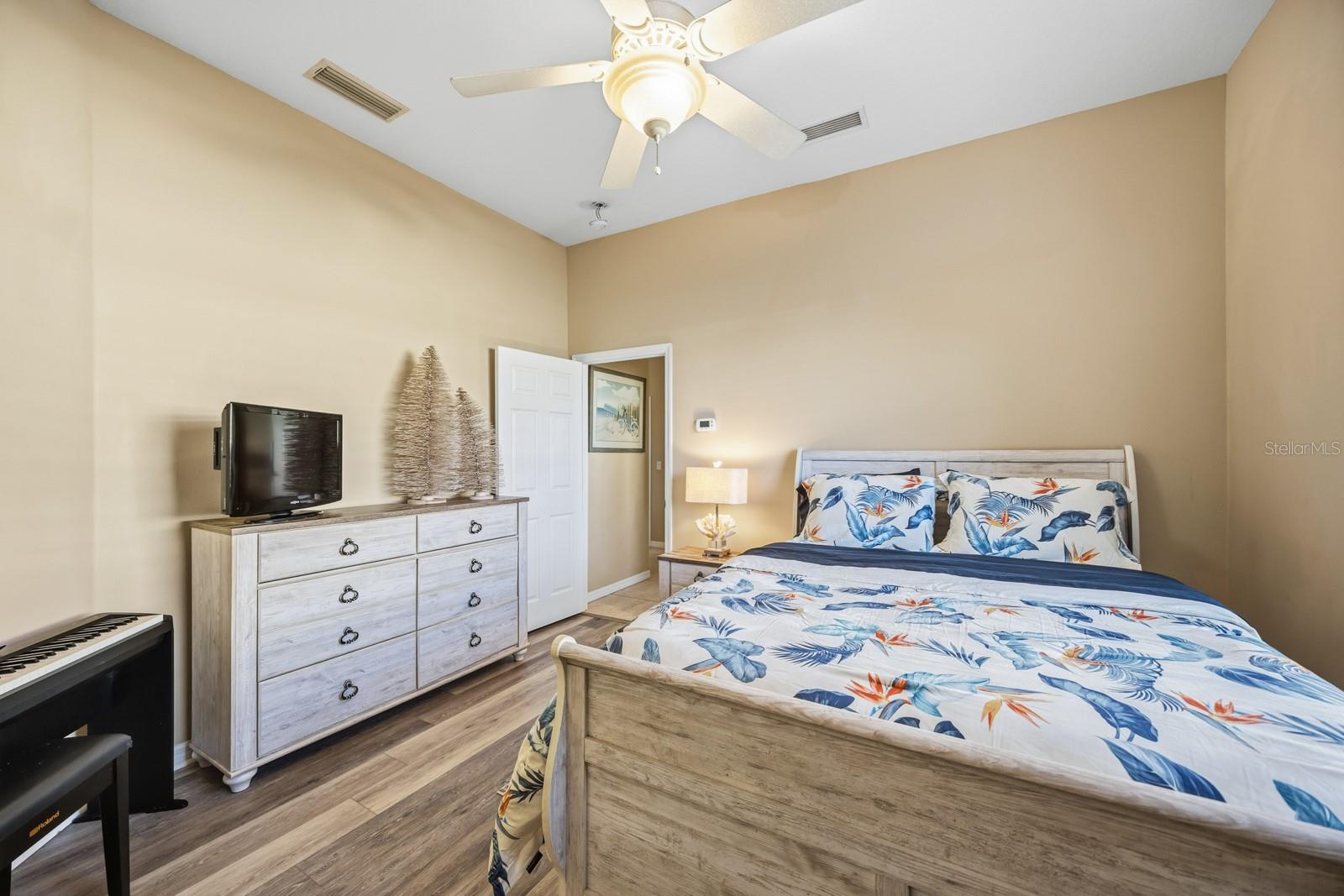 Image 40 of 53 For 412 Otter Creek Drive