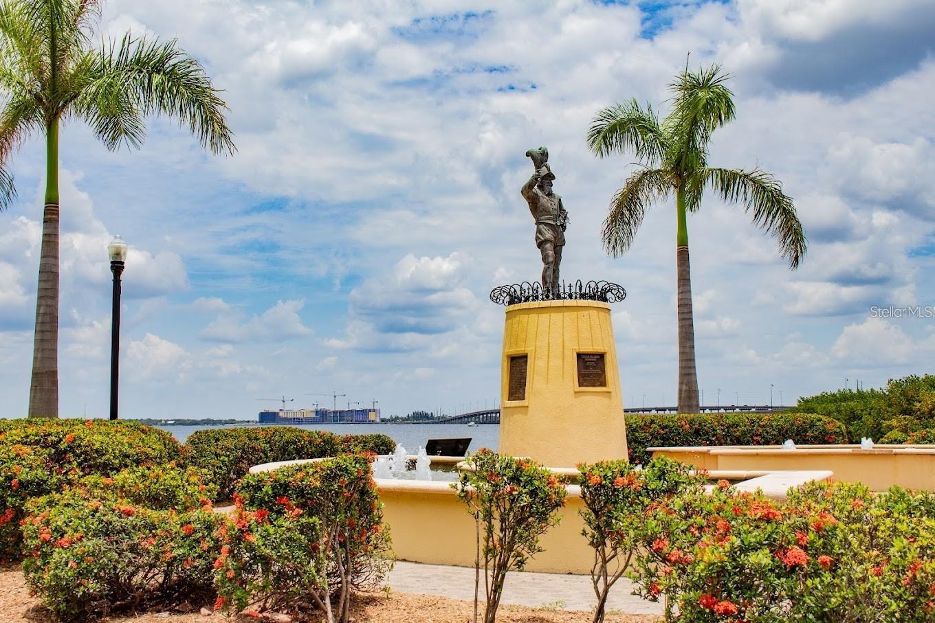 Image 14 of 14 For 1015 Elm Street