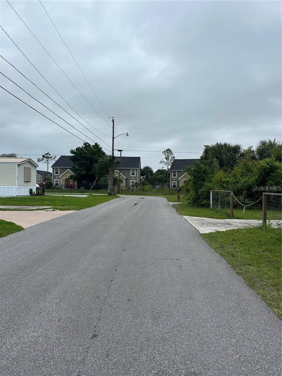 Image 6 of 14 For 1015 Elm Street