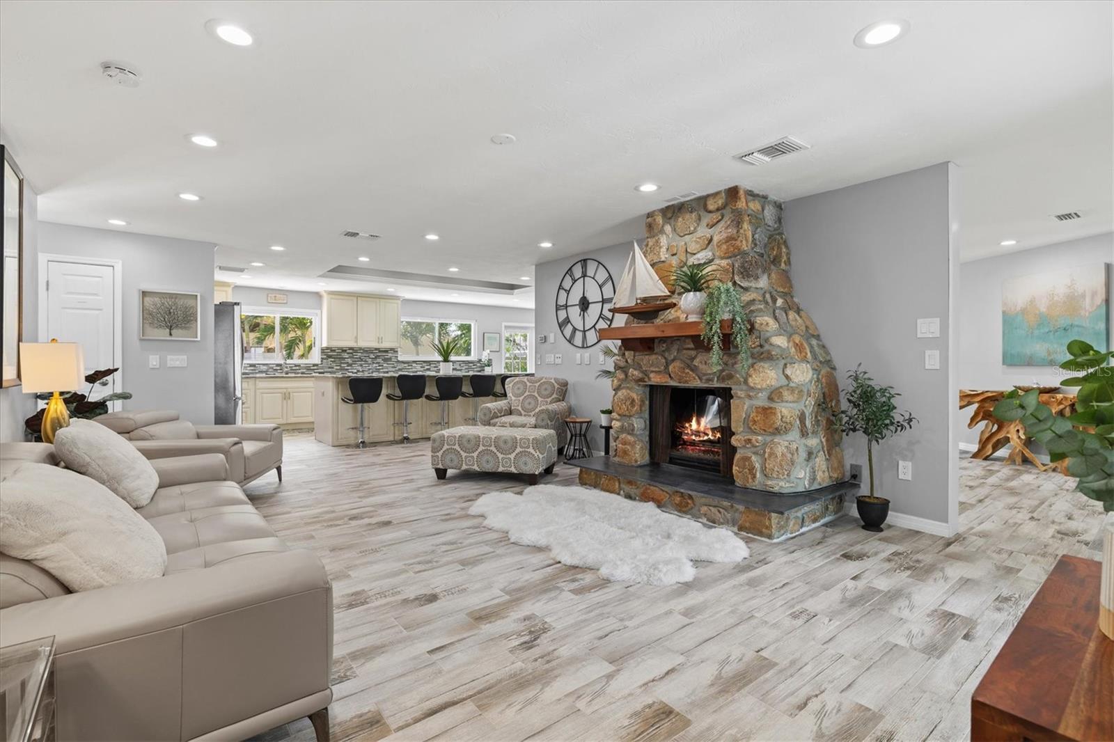 Image 30 of 96 For 605 Cornwell On The Gulf