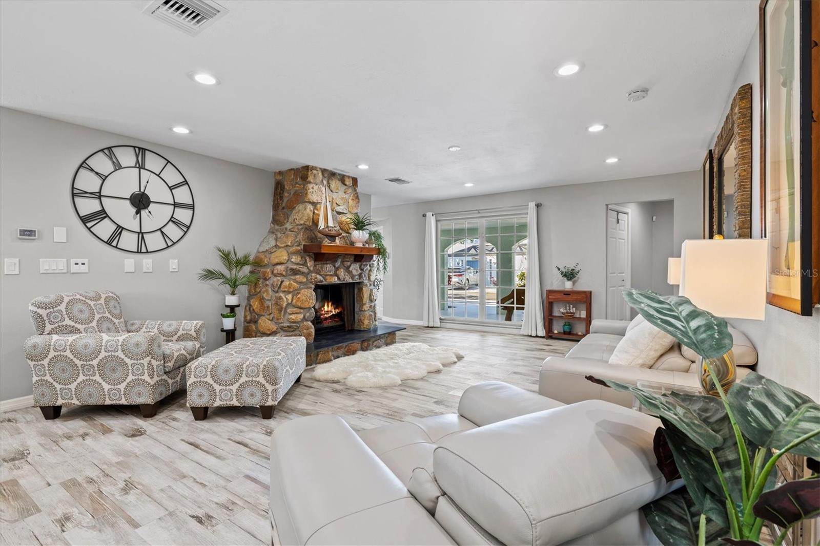 Image 31 of 96 For 605 Cornwell On The Gulf